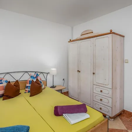 Stunning In Apartment Crikvenica