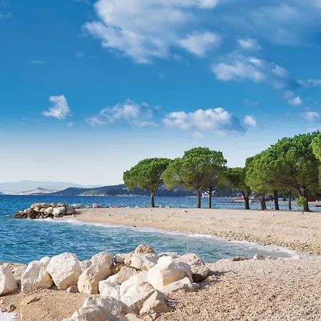 Stunning In Apartamento Crikvenica