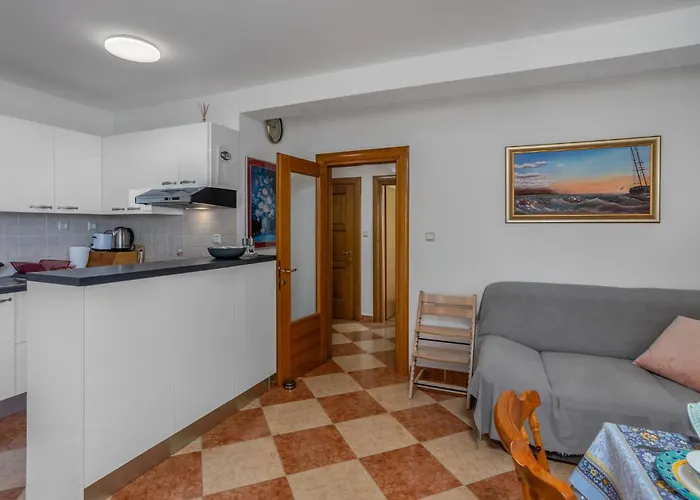 Apartment Stunning In *