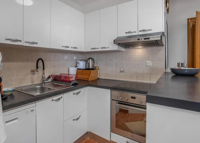 Stunning In Apartment Crikvenica