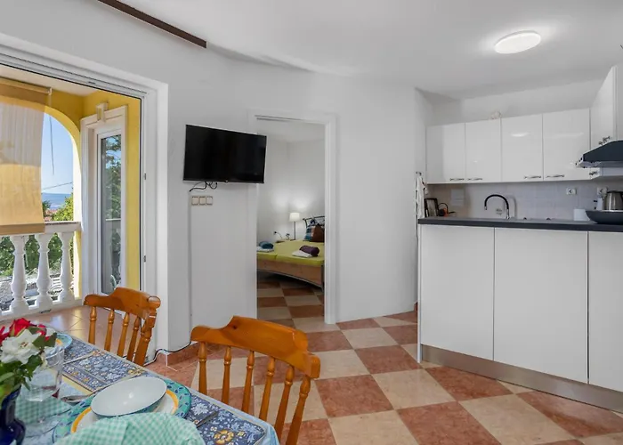 Apartment Stunning In *